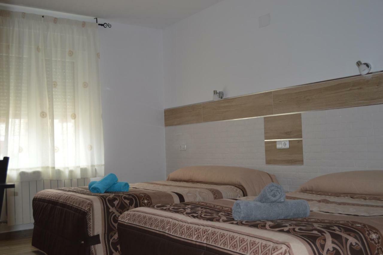 Hostal Rural Amador Puente de Vadillos Esterno foto